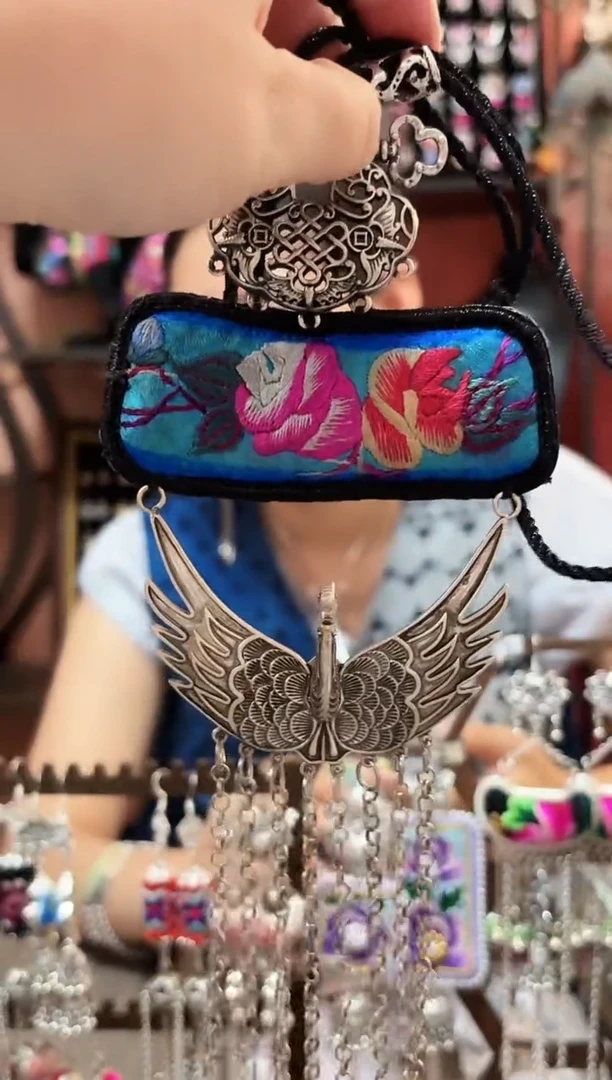 织绣玫****恋云织谣民族风精美饰品35