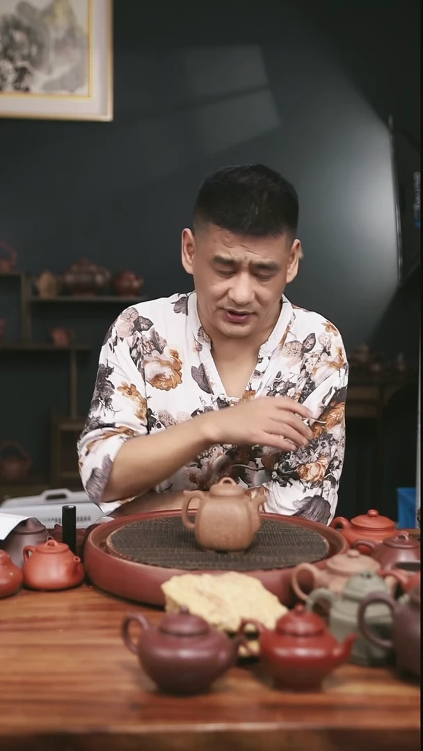 茶壶紫砂26号桃花泥福林八方刻绘微微暇