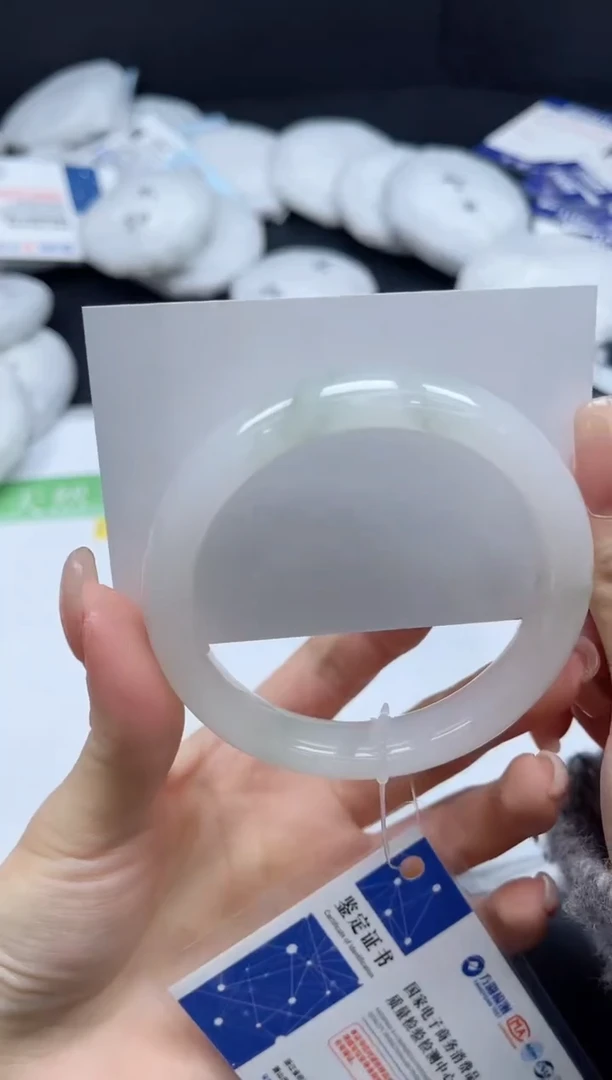 未镶嵌手镯石英质玉095-58