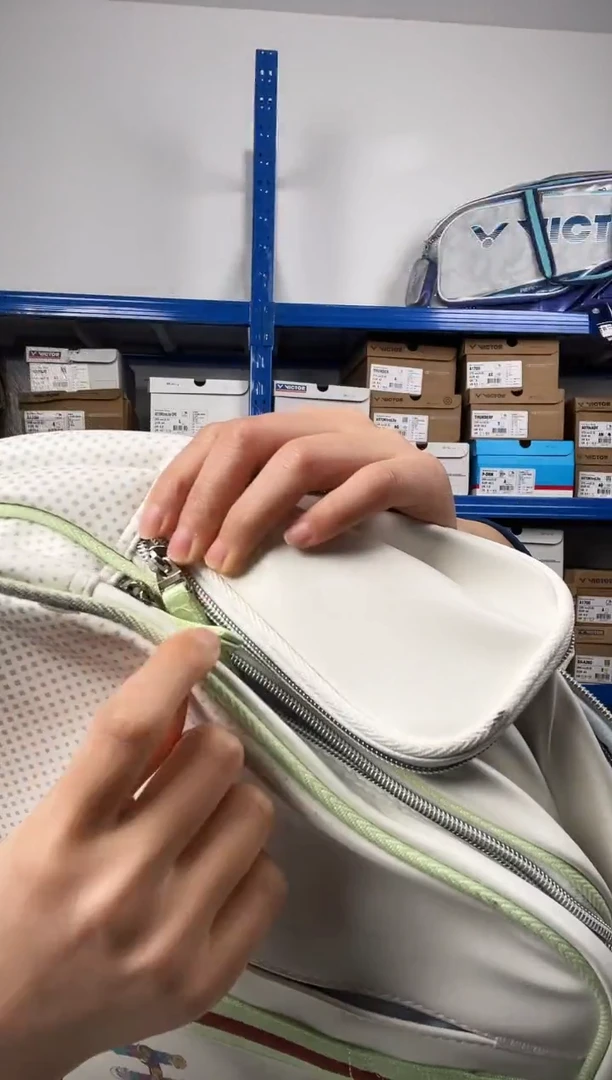 250号福利清仓，不退不换！！！白绿色大包 瑕疵