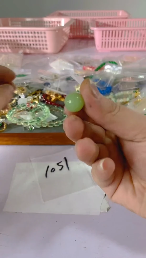 【闪购商品】水晶颈饰银S925镶嵌1051红宝，蓝宝，多样性发一件赠链