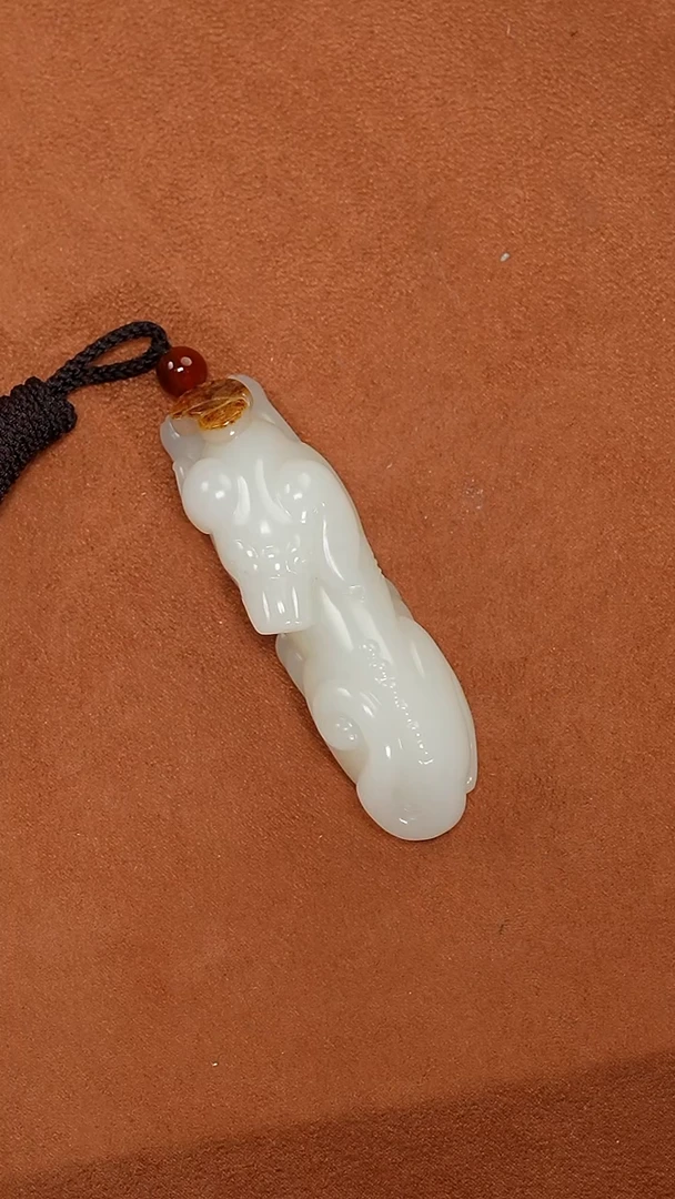 颈饰未镶嵌和田玉0