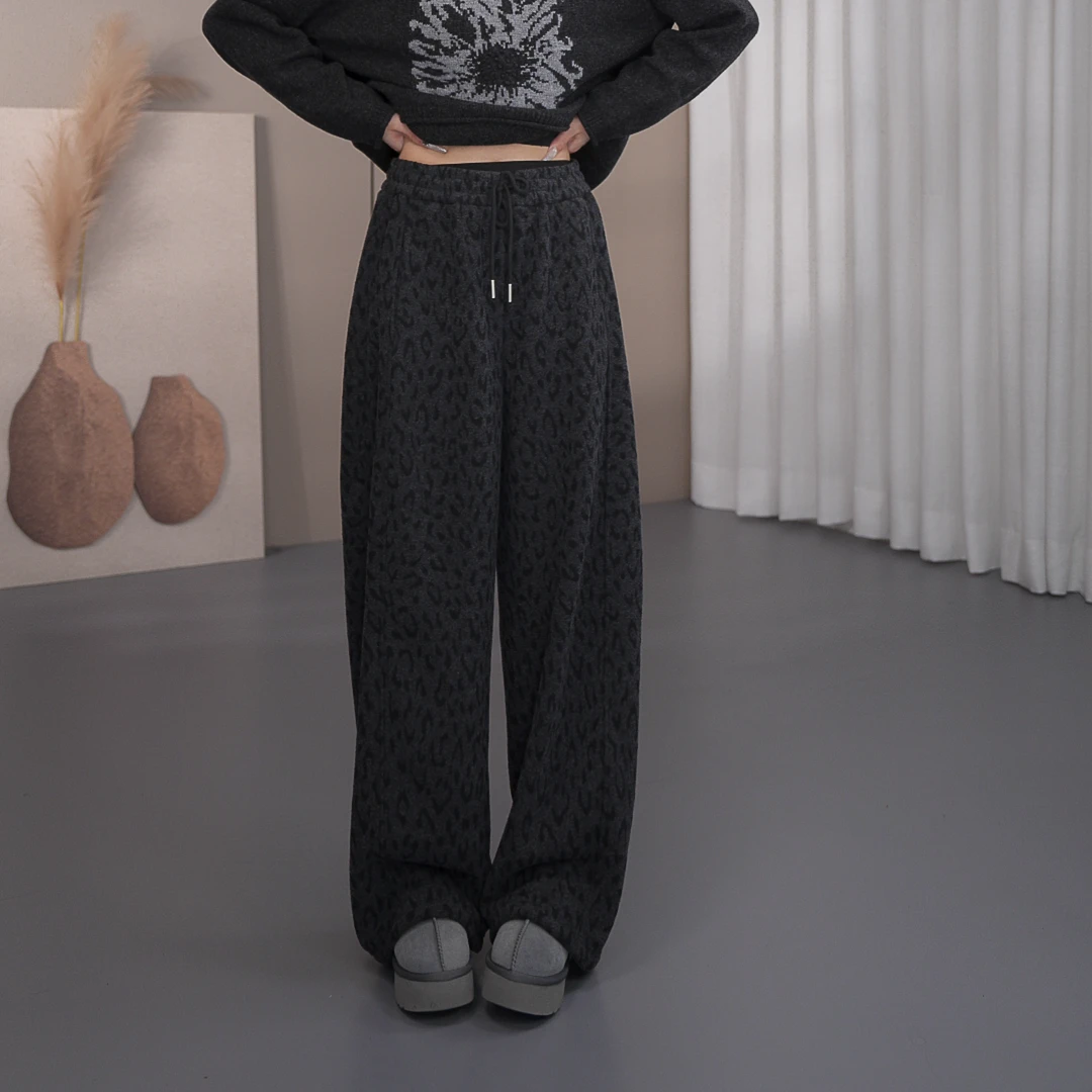 硕哥豹纹设计感休闲裤软糯亲肤遮肉显比例长裤直筒阔腿裤 24166