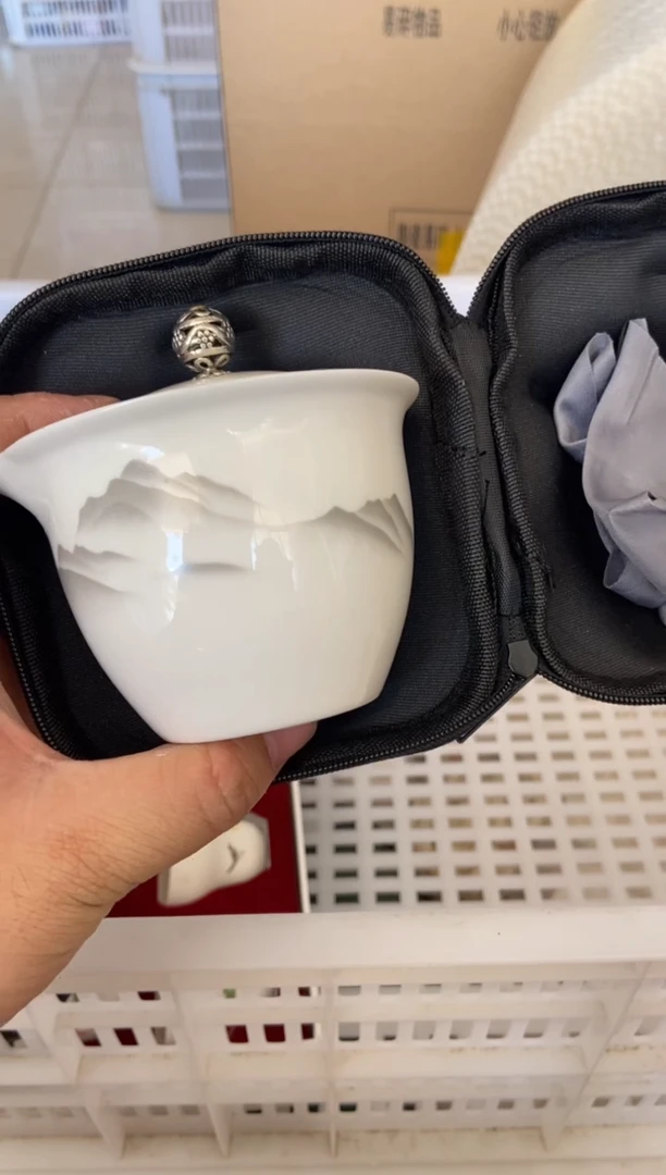杯无运费险有瑕疵的摄影的产品有使用过的痕迹有点脏介意勿拍