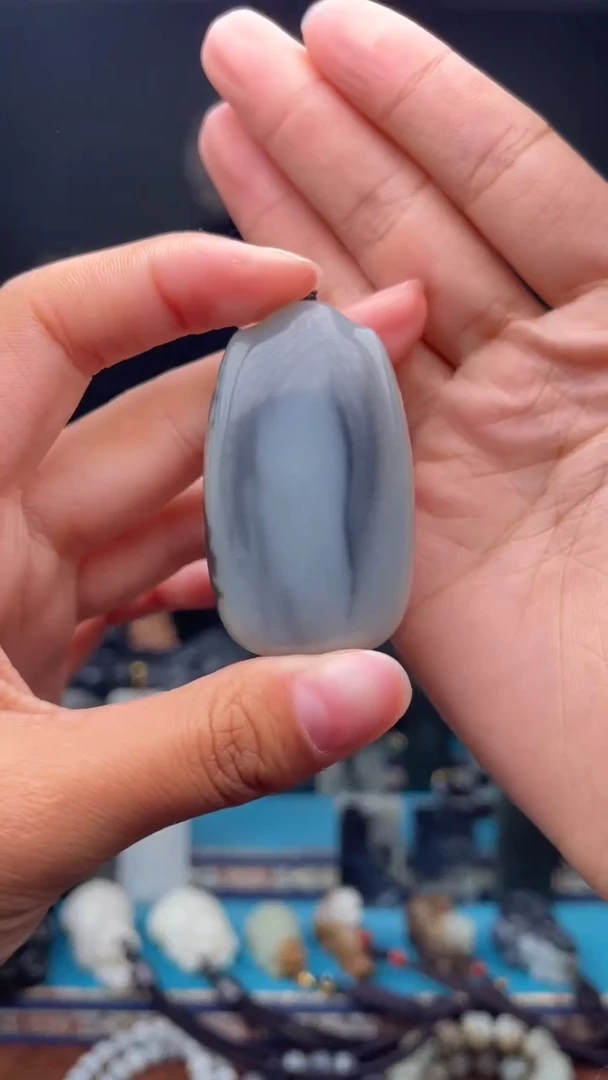 未镶嵌和田玉挂件1