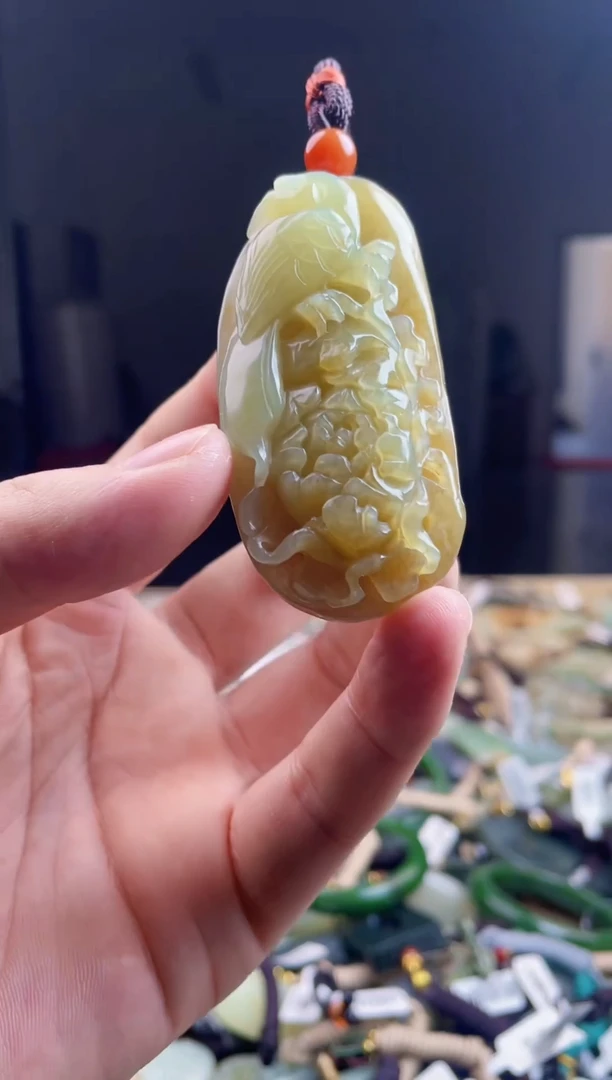 颈饰未镶嵌和田玉1