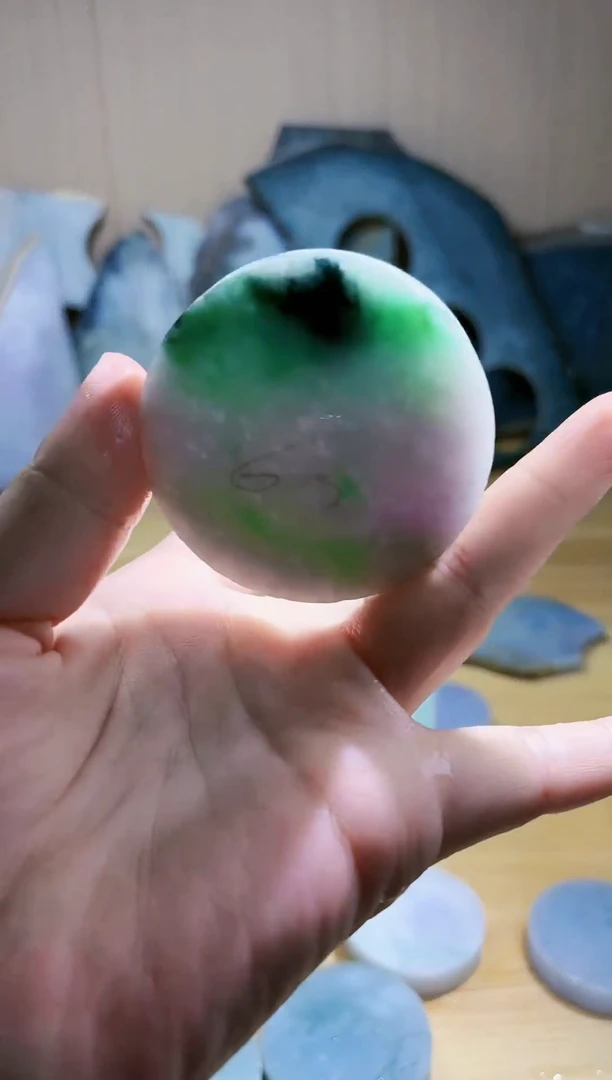 翡翠未镶嵌颈饰翡翠A货 姜谭010