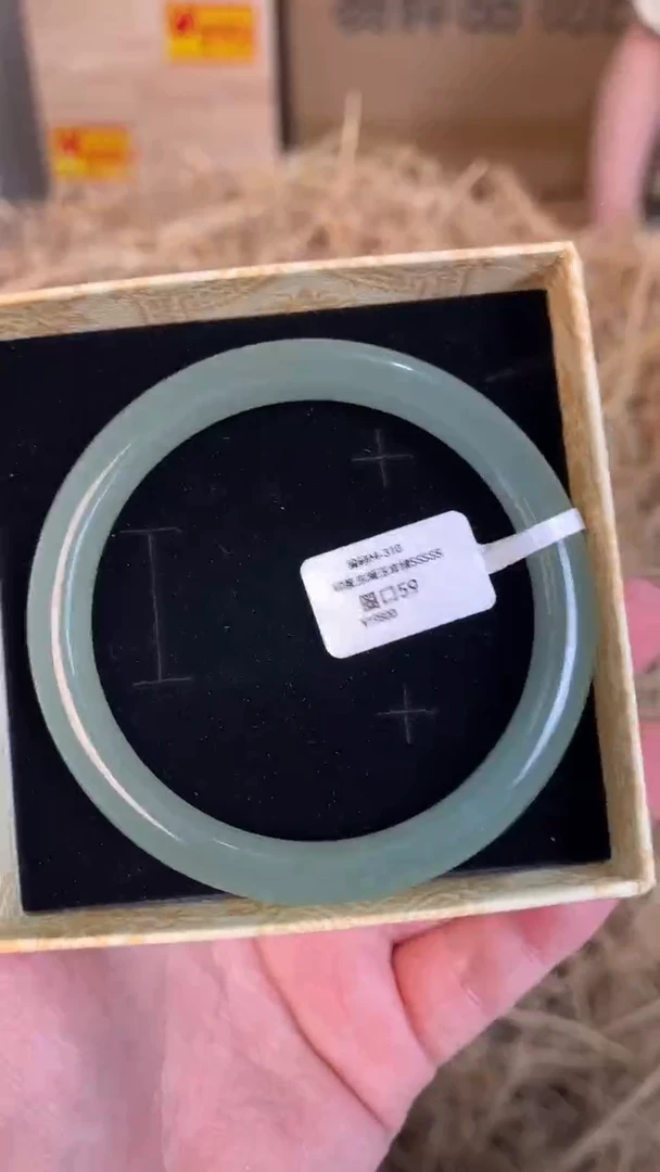 未镶嵌手镯石英质玉编号M-310