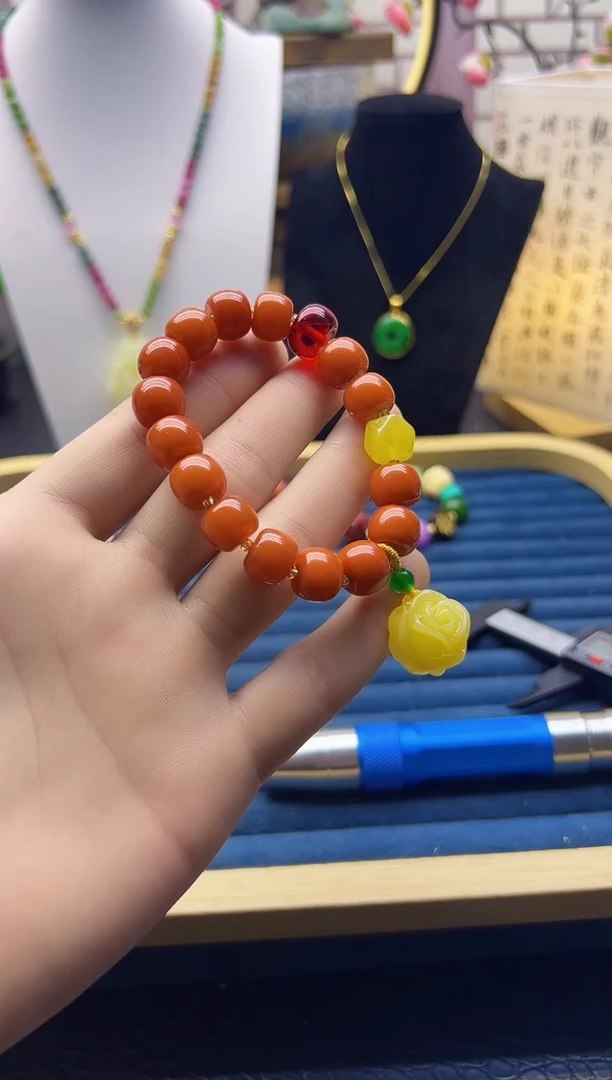 【闪购商品】蜜蜡手链14K金镶嵌S119