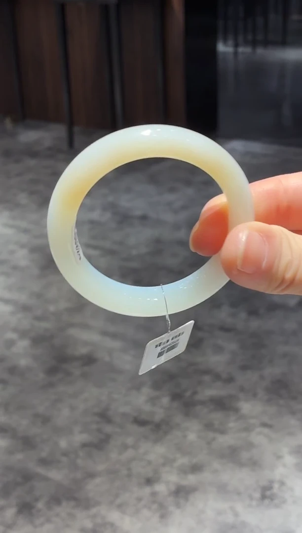 未镶嵌手镯和田玉11【圈口51，不退不换，有水线】