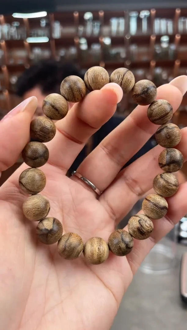 【闪购商品】沉香手串54号海南鸡母虫多样性发一条