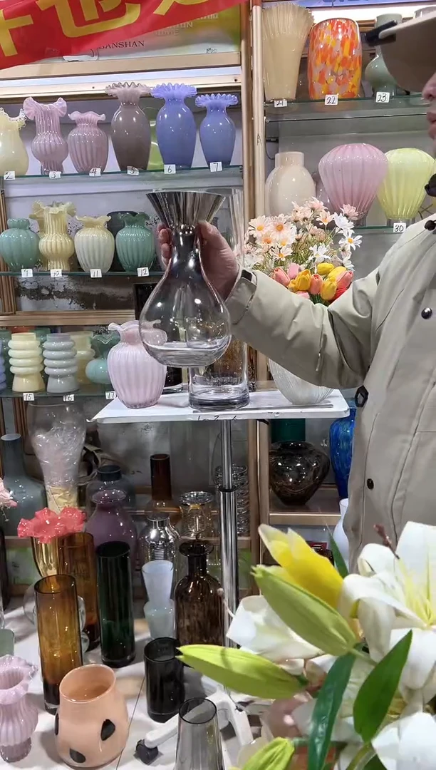 【闪购商品】无铅玻璃电镀银斜口渐变花瓶