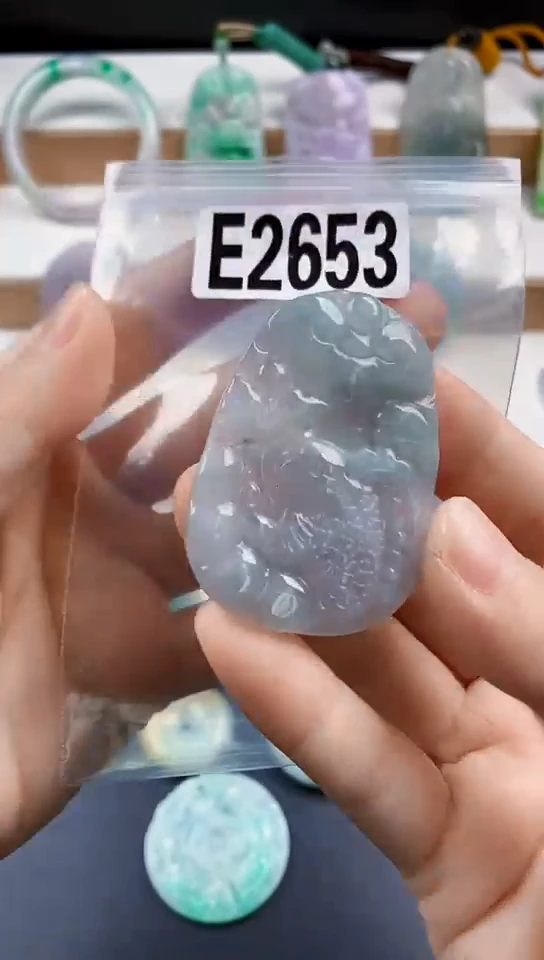 颈饰未镶嵌翡翠天然翡翠吊坠挂件