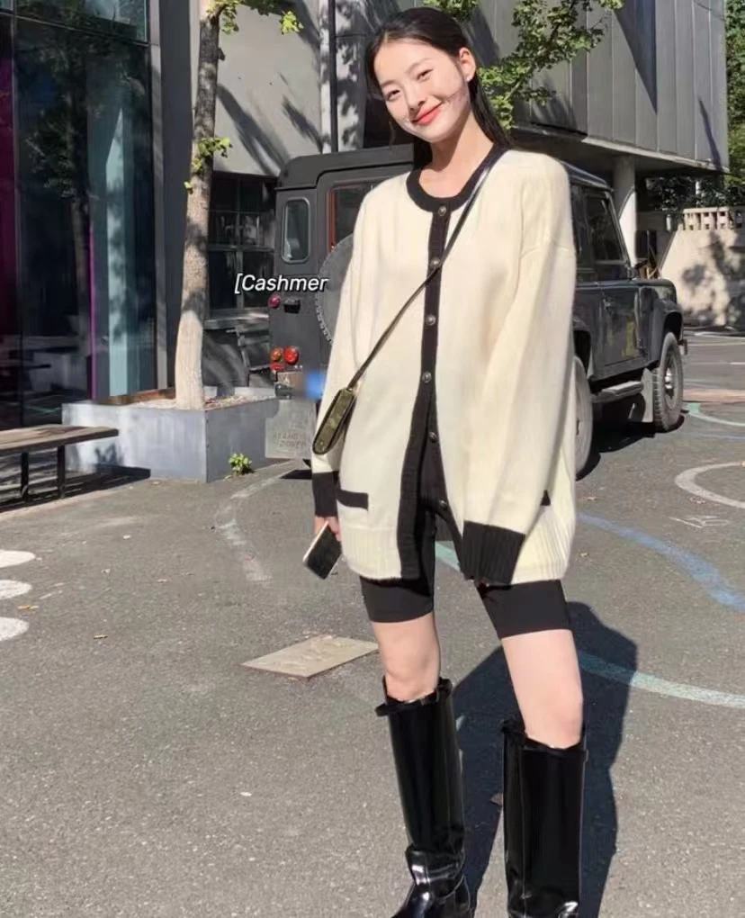 99新 YSL/圣罗兰 米色圆领长袖针织开衫/J11948