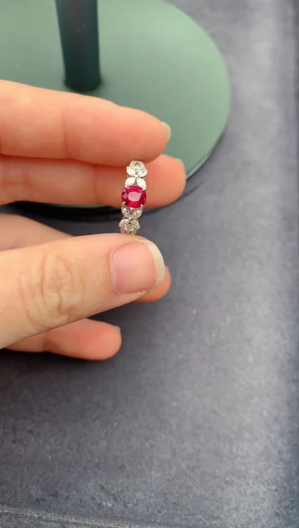 18K金镶嵌戒指红宝石77分红宝石   DG