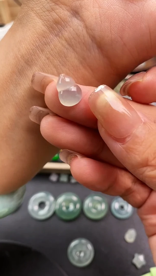 裸石翡翠福利品 葫芦