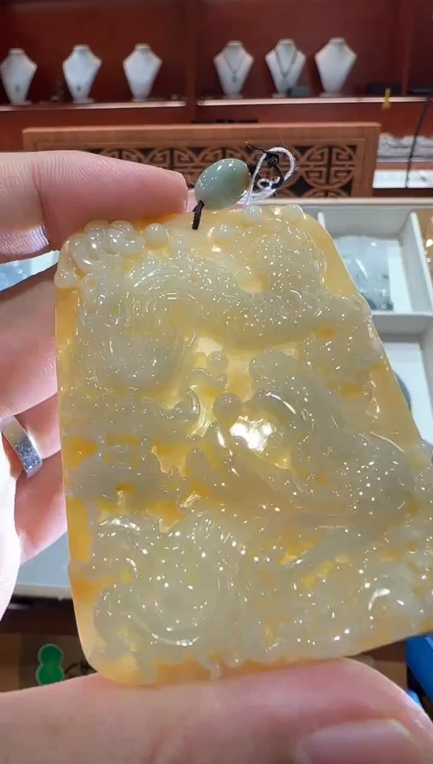 翡翠挂件未镶嵌A货翡翠多样性孤品