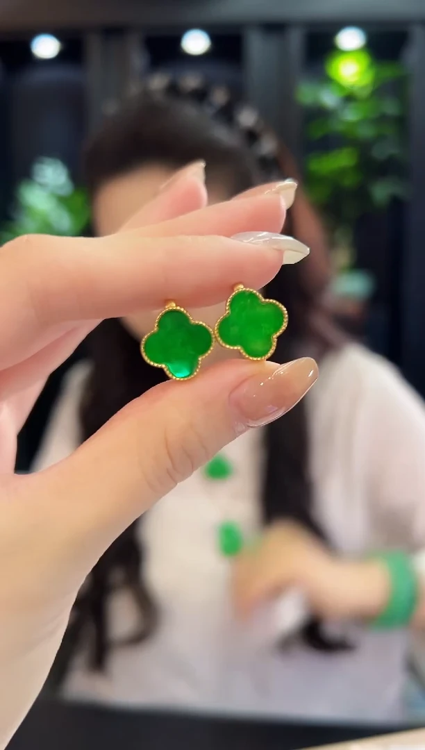 未镶嵌翡翠耳饰 四叶草 缅料A货/多样性发货/一对
