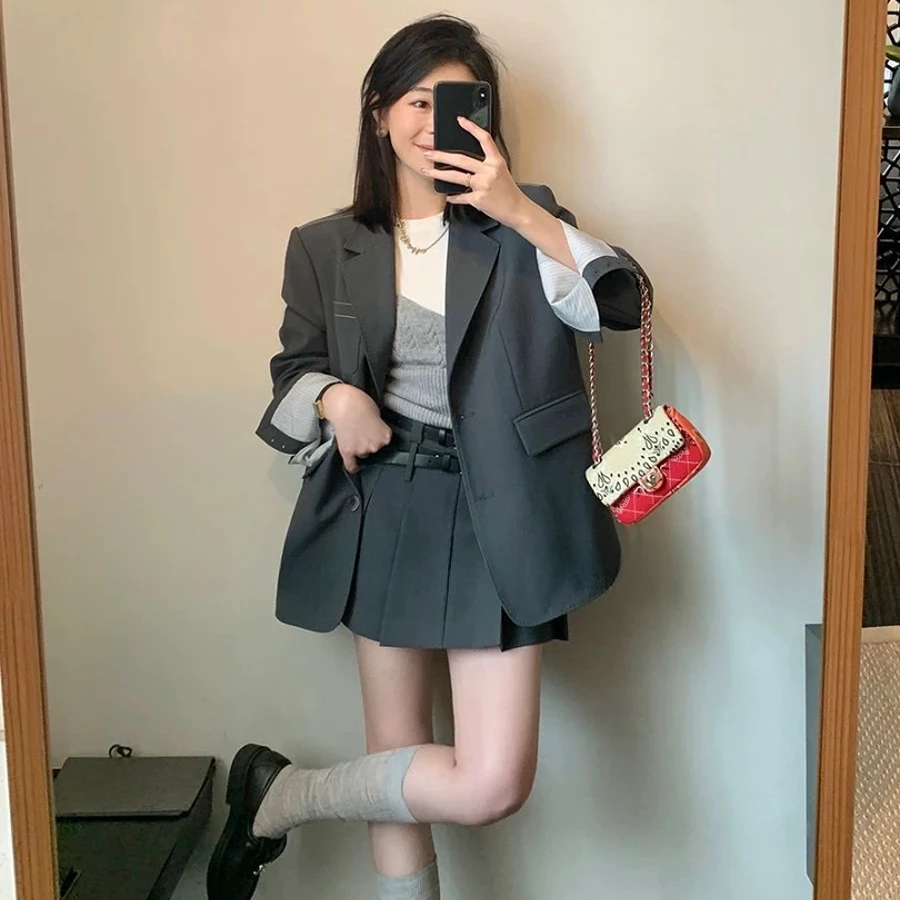 洋气休闲女早春款通勤女装小香风套装宽松韩版外套修身显腿长短裙