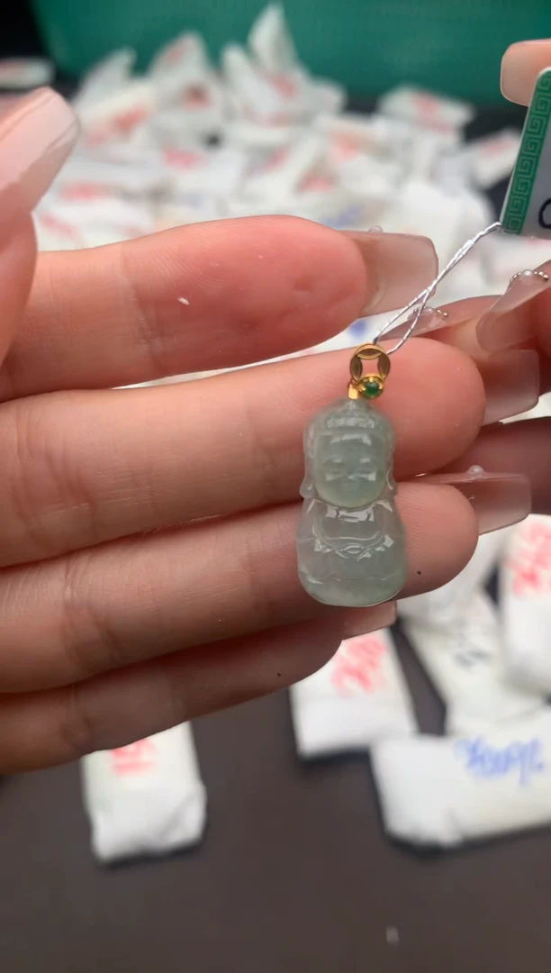 【闪购商品】翡翠挂件18K金镶嵌一