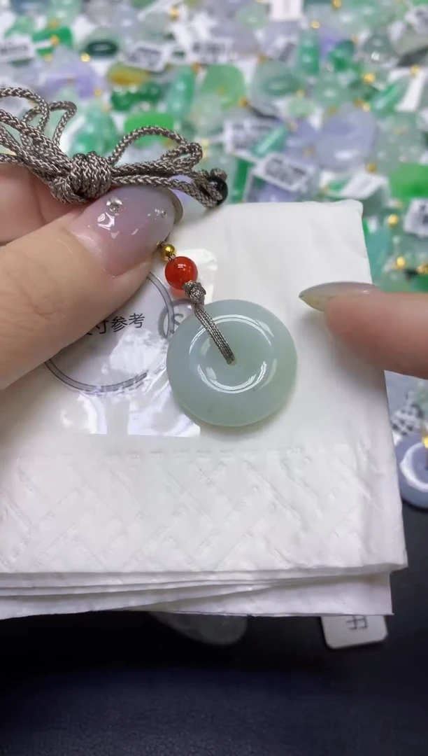 颈饰未镶嵌翡翠天然缅甸翡翠A货百元以上9元证书费自理