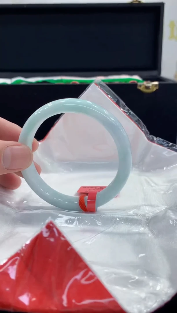 未镶嵌手镯翡翠翡翠手镯