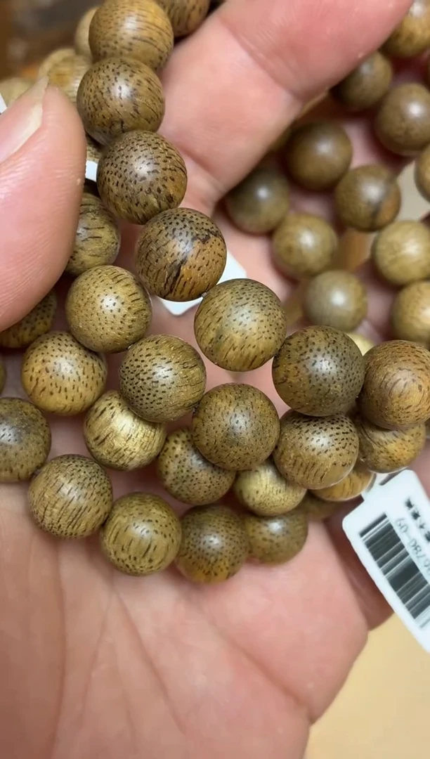 沉香手串 文莱圆珠单圈1.1多样性发其一