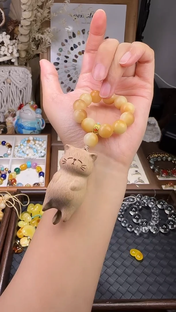 天然辰砂小猫把件