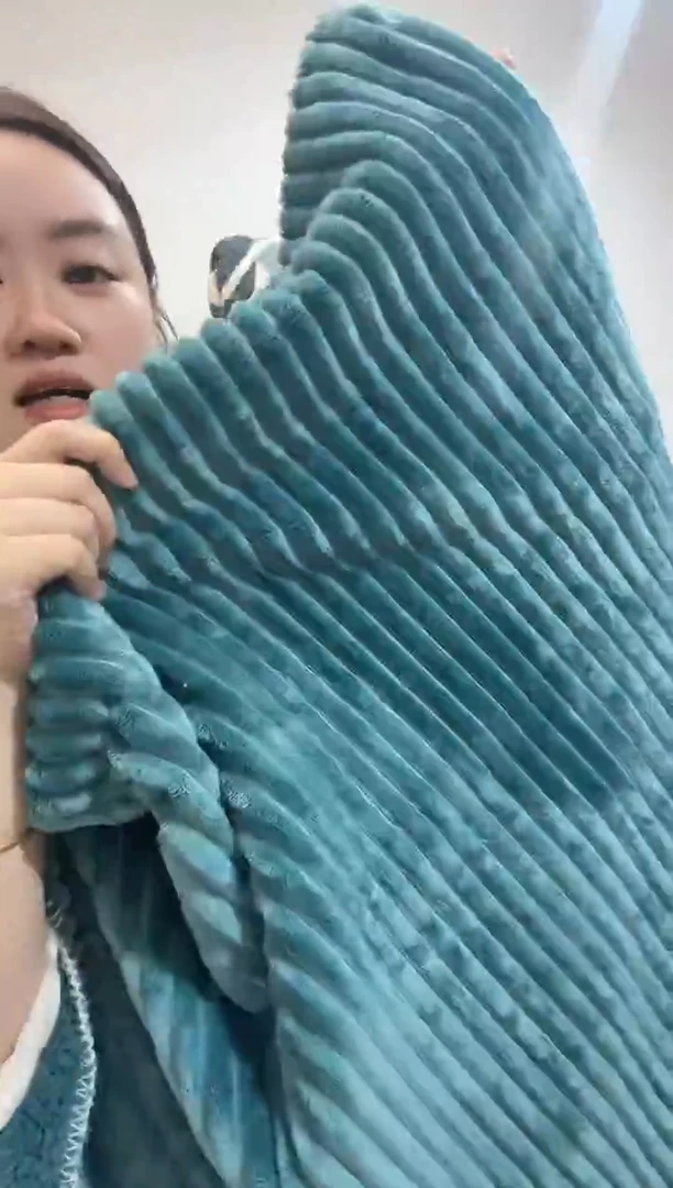 醋酯纤维180*200蓝色抽条