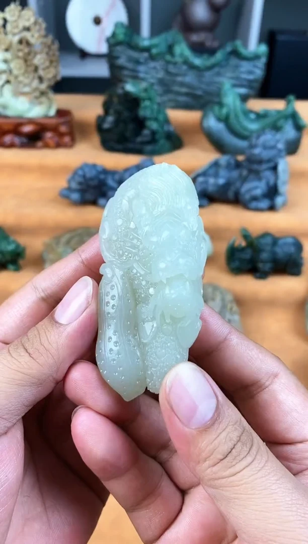 颈饰未镶嵌和田玉1