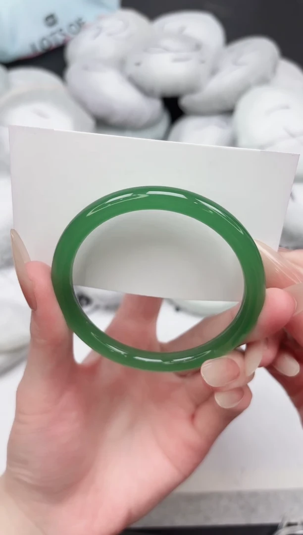 未镶嵌手镯石英质玉126-58.4