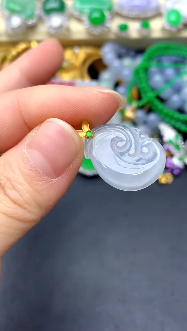 颈饰18K金镶嵌翡翠36 -中国好珍宝