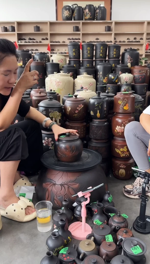 罐瑕疵茶叶罐  苹果荷花 556
