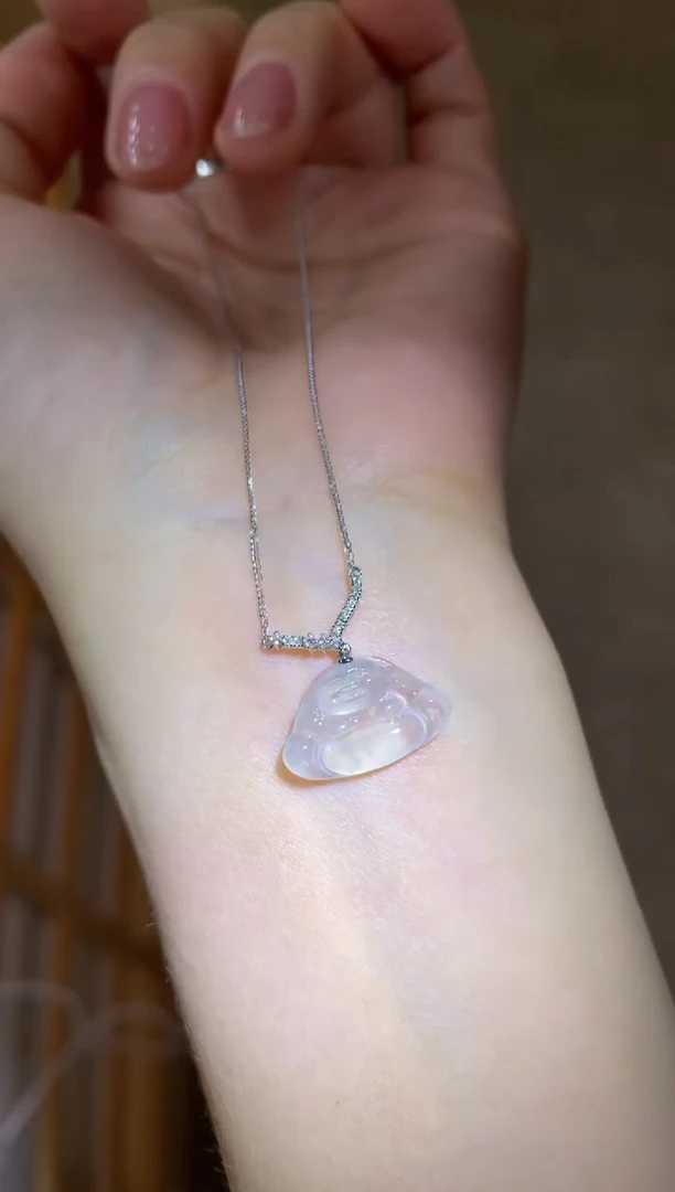 翡翠18K金镶嵌颈饰|不退不换