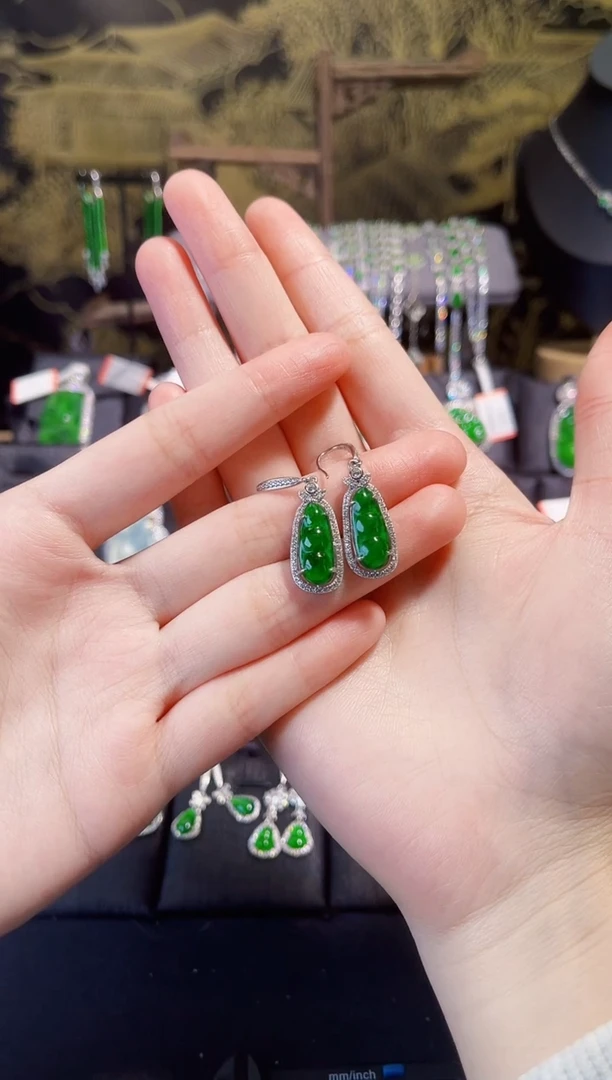 【闪购商品】翡翠耳饰银S925镶嵌耳饰