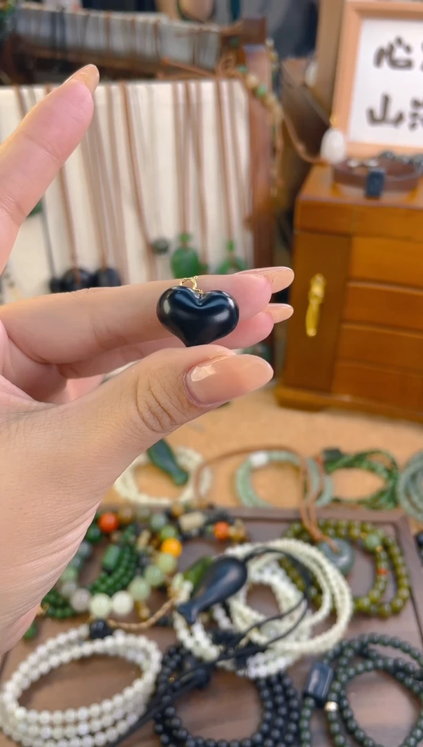 手链未镶嵌和田玉桃心