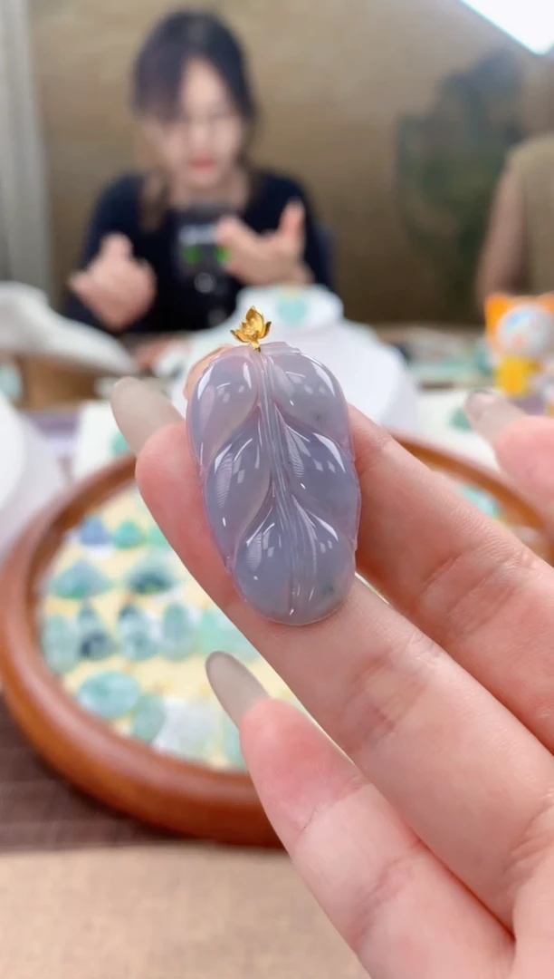 翡翠18K金镶嵌颈饰天然A货翡翠挂件