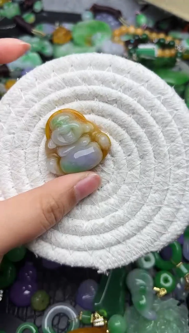 颈饰未镶嵌翡翠缅甸翡翠吊坠