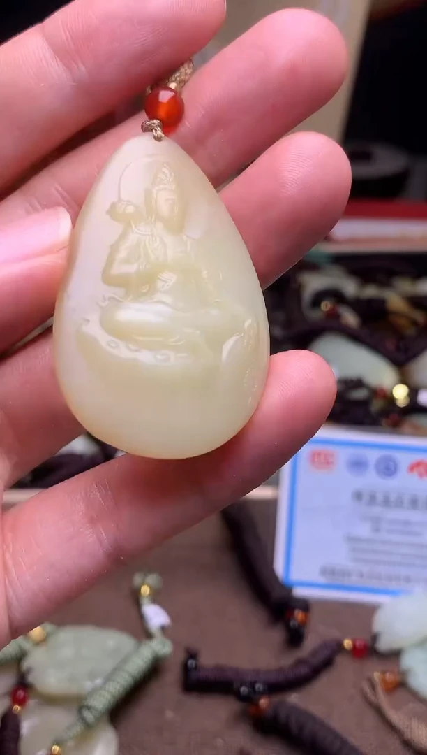 颈饰未镶嵌和田玉新疆料青海料清水和田玉吊坠