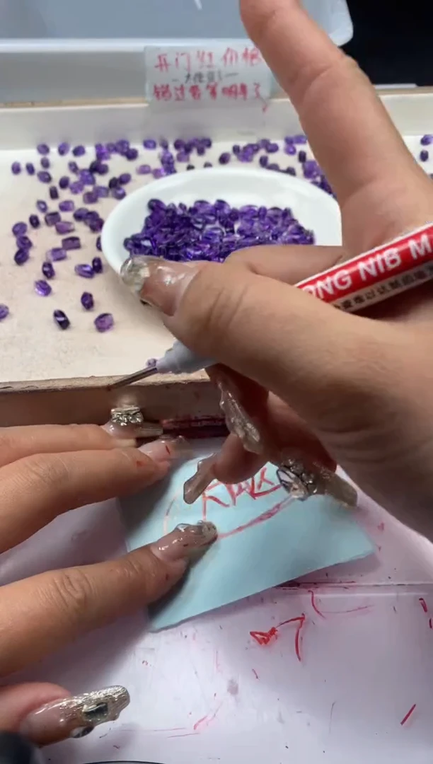 【闪购商品】水晶颈饰未镶嵌w2339紫水晶扭扭珠9*6mm*10颗