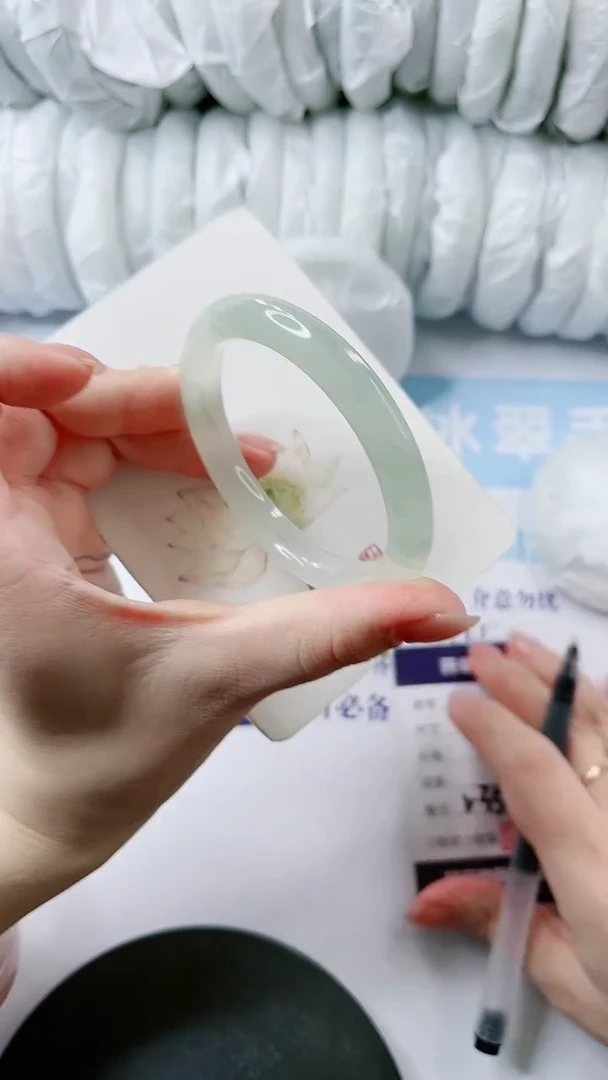 【闪购商品】石英质玉手镯未镶嵌多样性发货V253