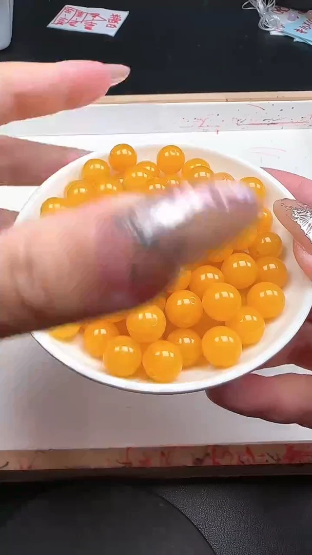 未镶嵌玛瑙/玉髓珠宝半成品鸡油黄N108卡10MM20颗