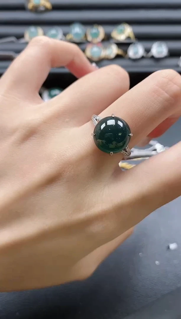 【闪购商品】翡翠戒指银S925镶嵌51511