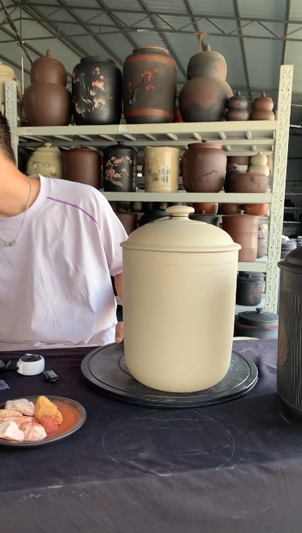 罐白泥素11饼茶叶罐