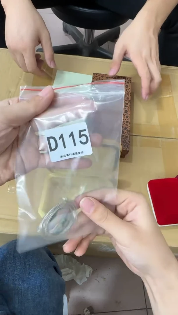 其他卓****r115...中古产品谨慎参拍