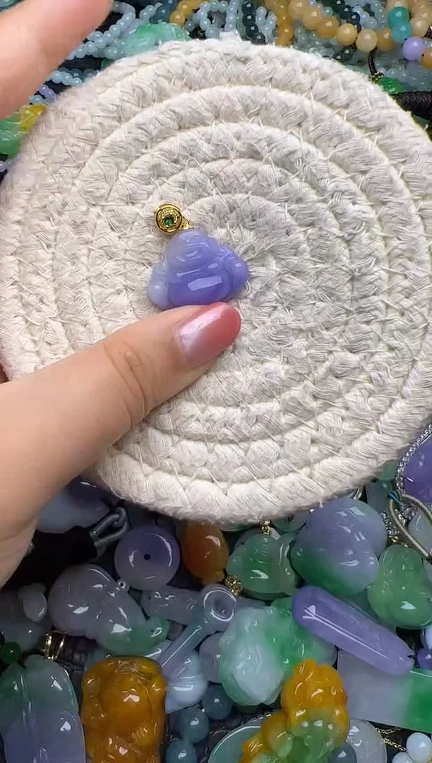 颈饰未镶嵌翡翠天然缅甸翡翠吊坠