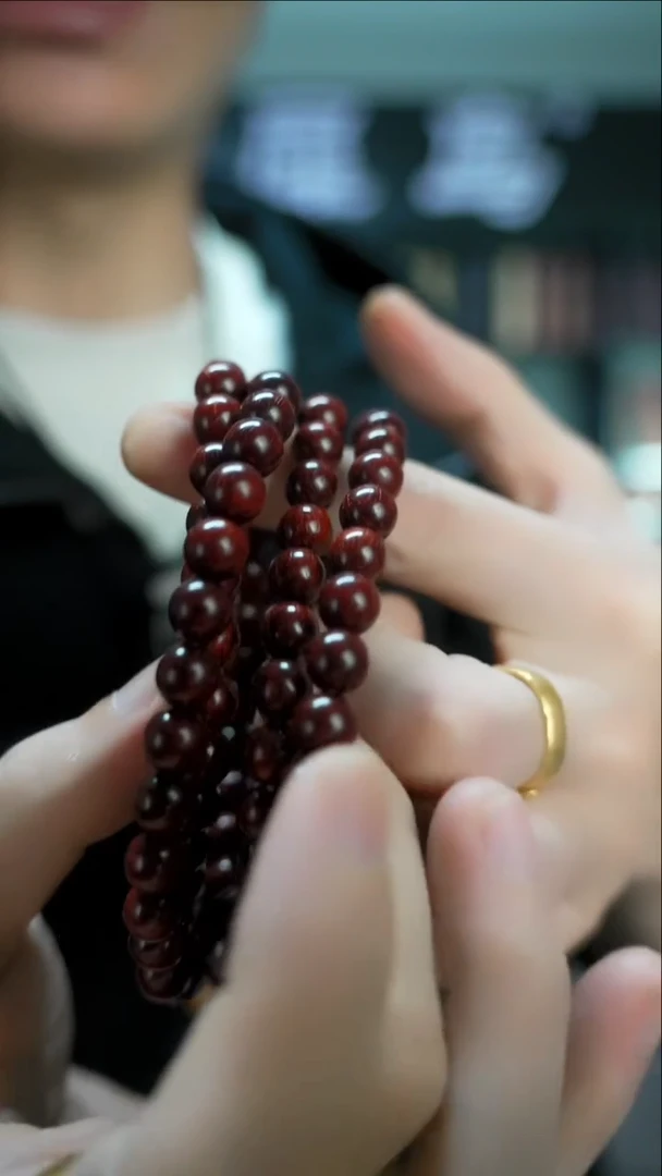 檀香紫檀（小叶紫檀）手作木制雕刻品
