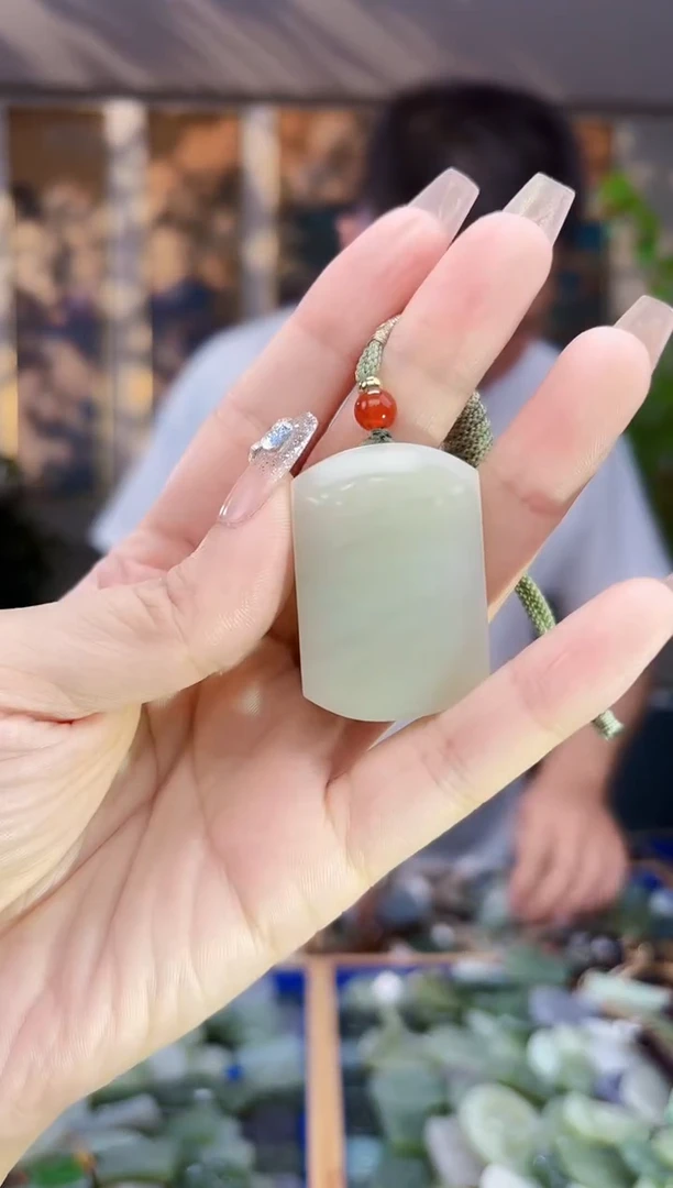 和田玉未镶嵌挂件拍一发一