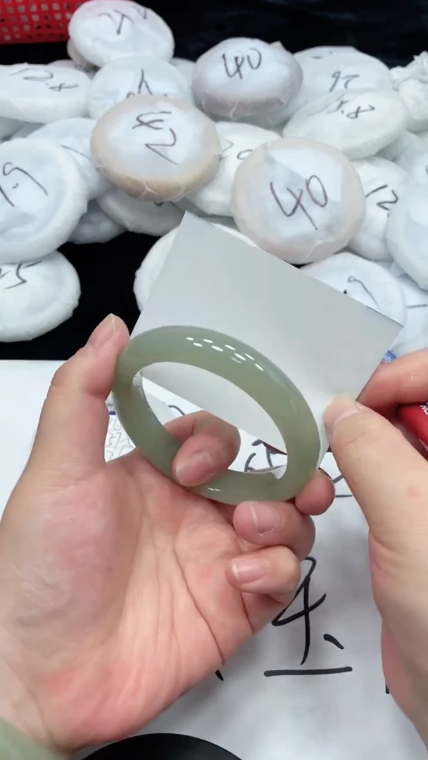 石英质玉手镯未镶嵌77