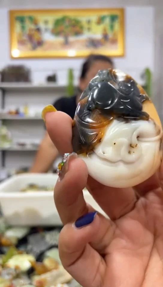 未镶嵌岫玉吊坠
